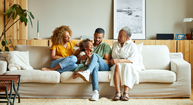 The Benefits of Buying a Multi-Generational Home [INFOGRAPHIC] | Keeping Current Matters